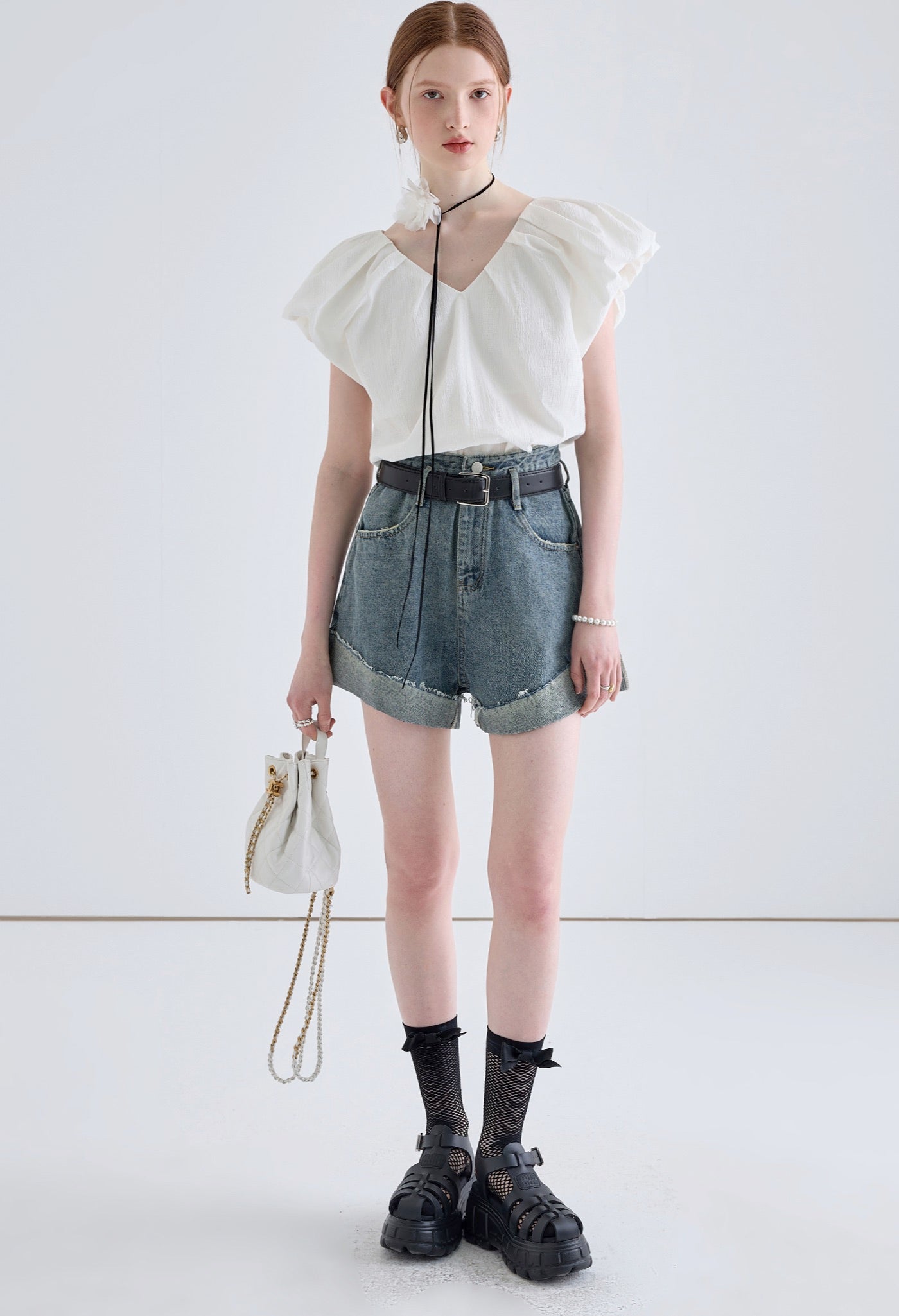 vneck,puff,sleeve,simple,cute,cool,sexy,modern,back