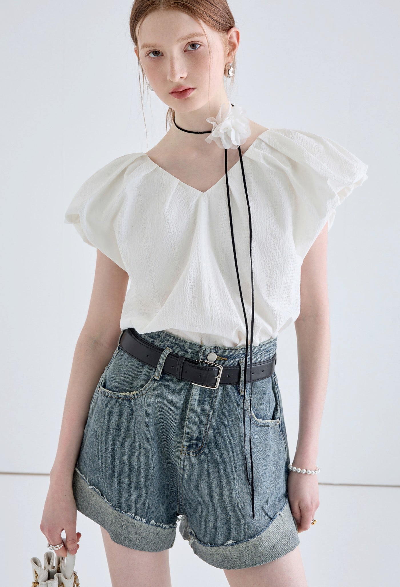 vneck,puff,sleeve,simple,cute,cool,sexy,modern,back