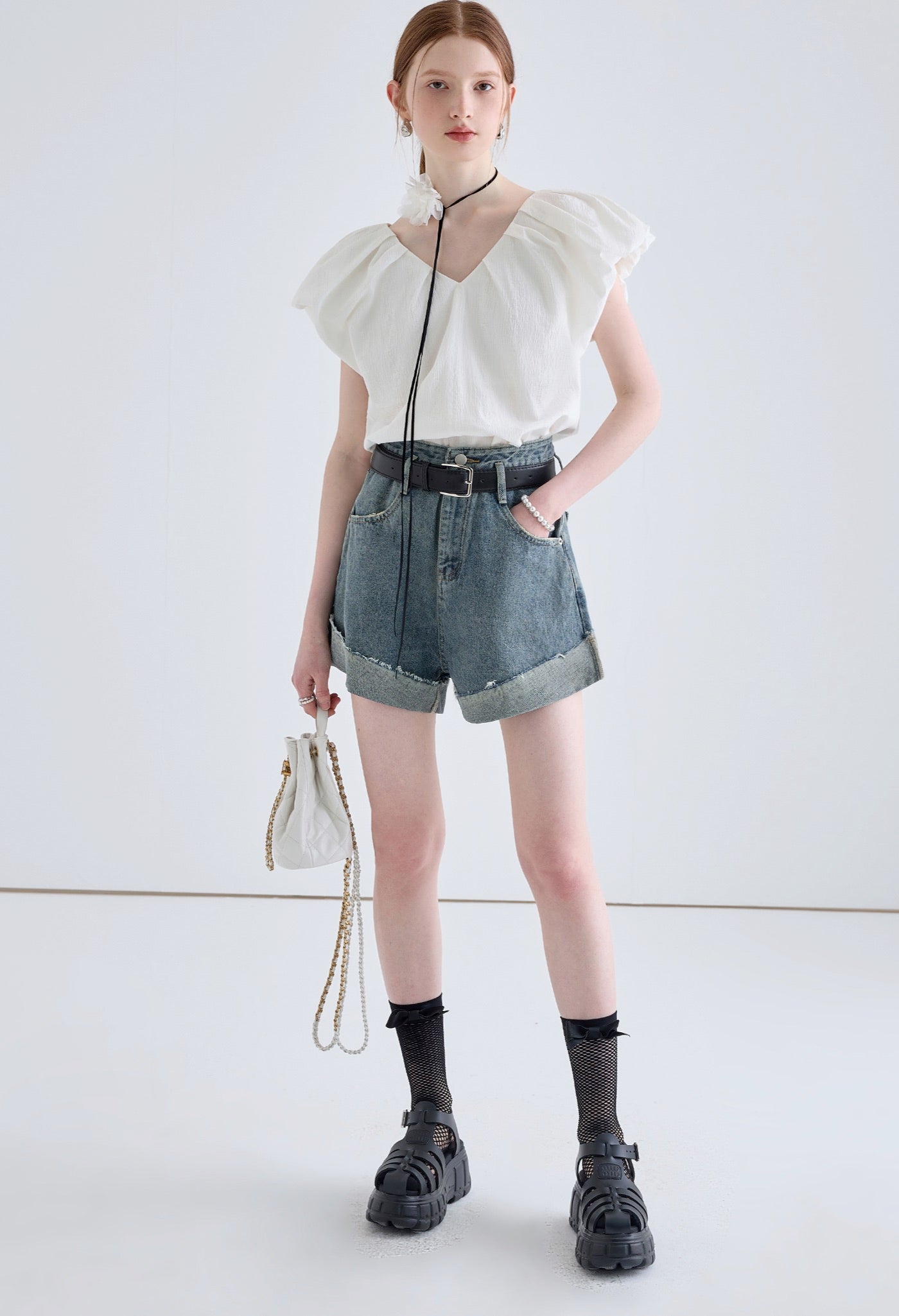 vneck,puff,sleeve,simple,cute,cool,sexy,modern,back