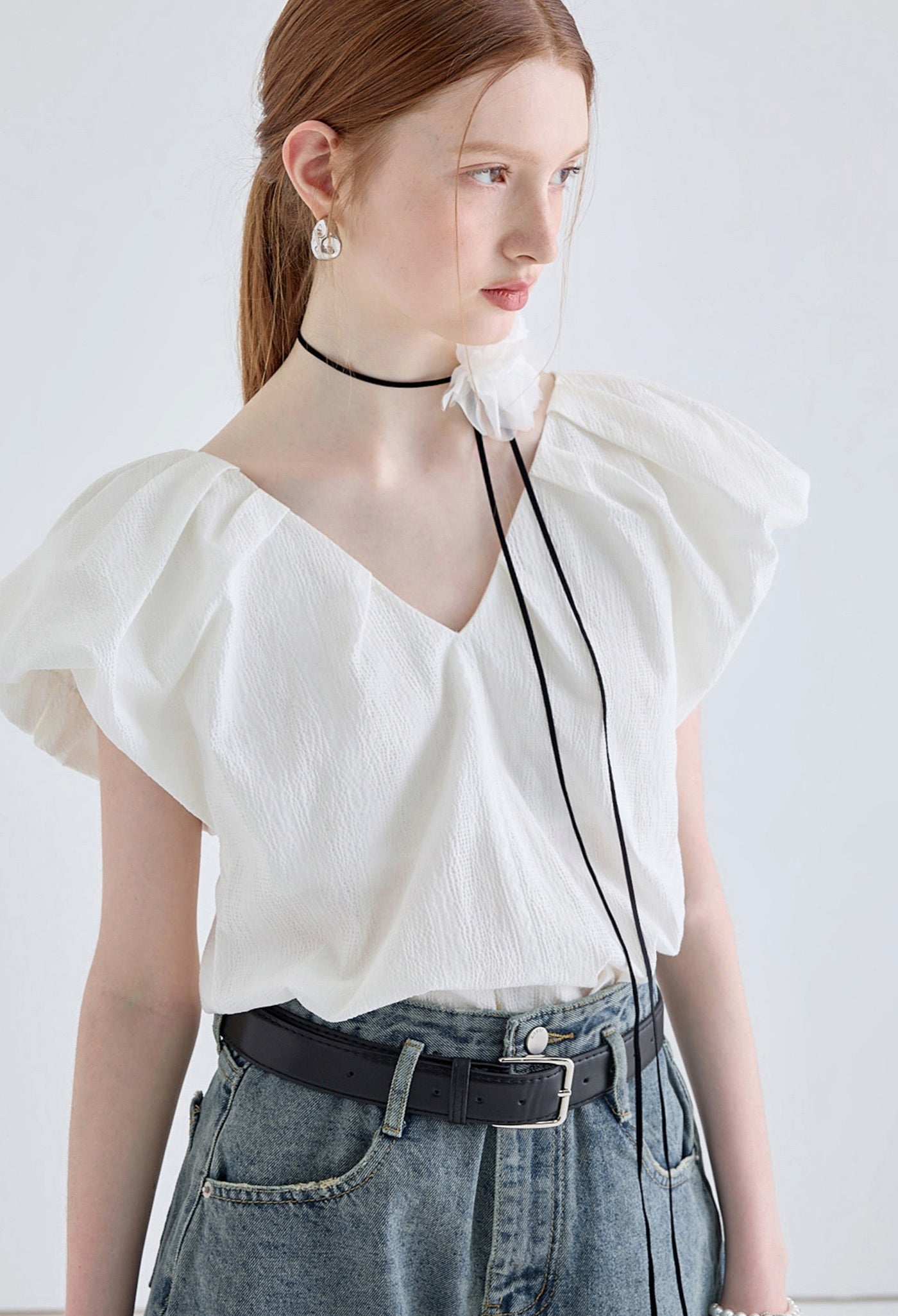 vneck,puff,sleeve,simple,cute,cool,sexy,modern,back