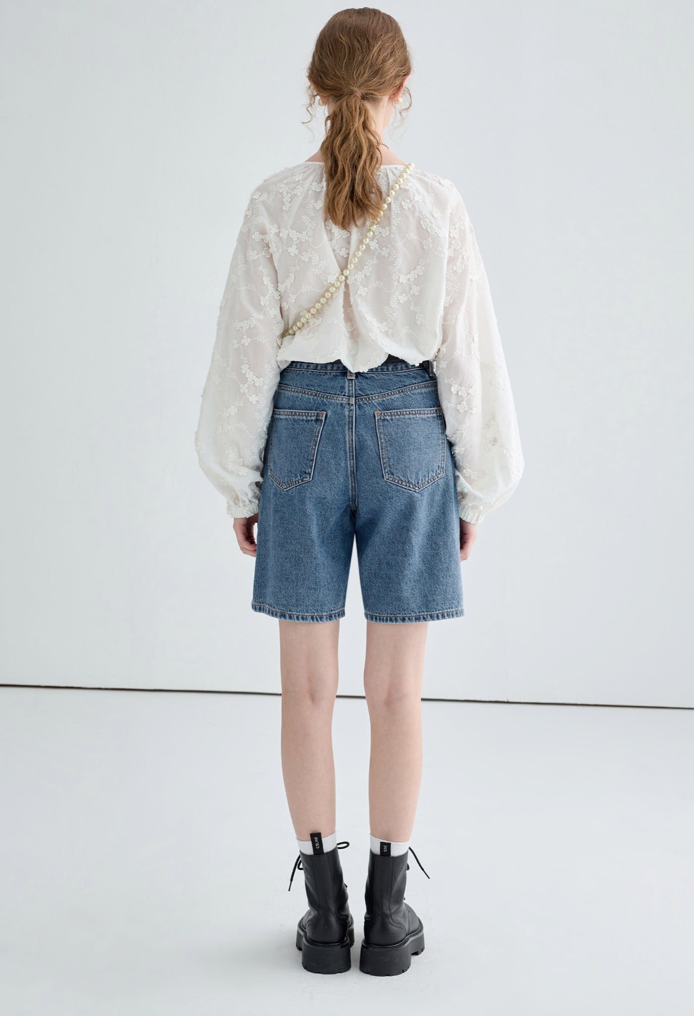 midlength,denim,shortpants,blue,cute,cool,simple,sexy,modernmidlength,denim,shortpants,blue,cute,cool,simple,sexy,modern