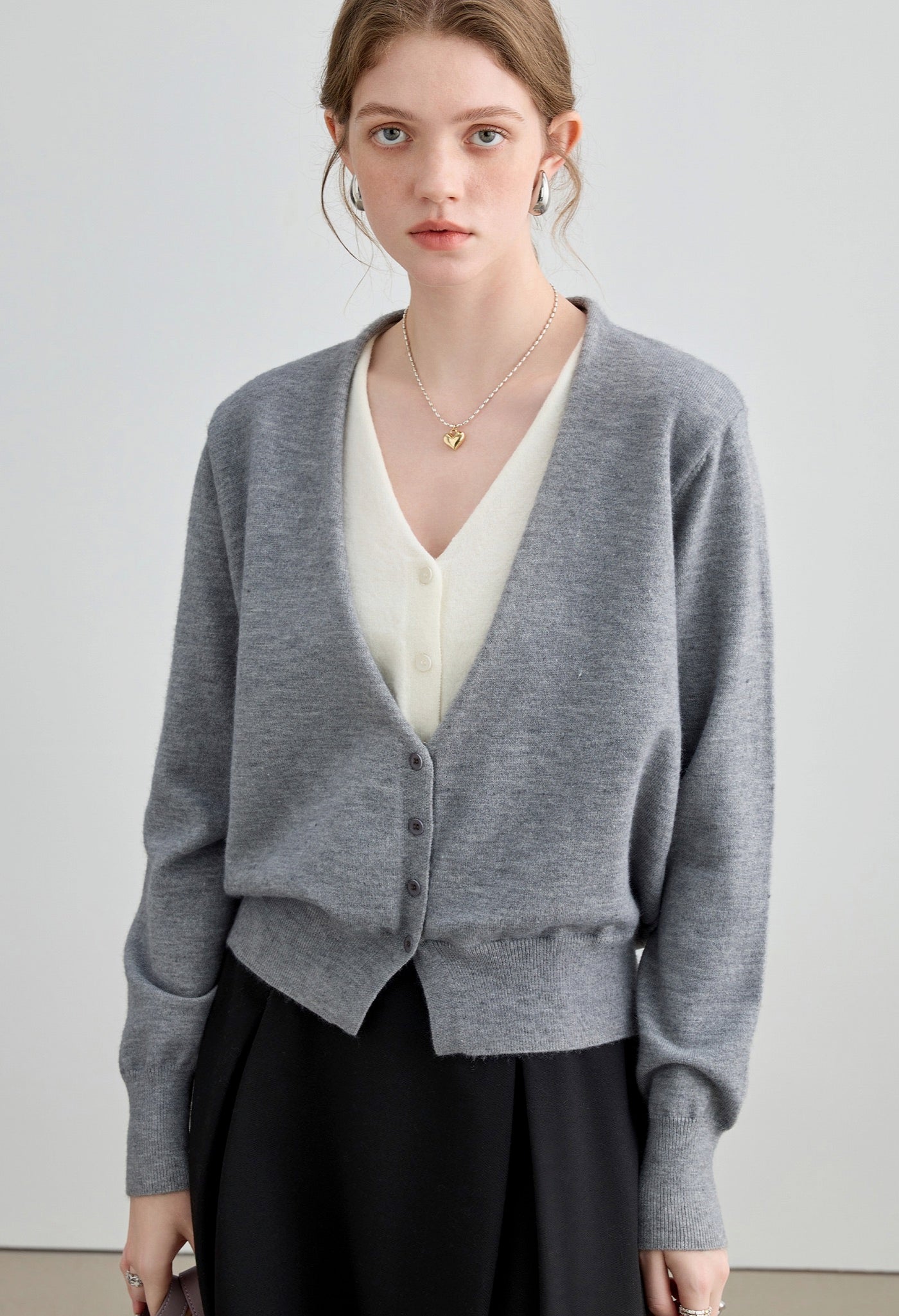 layered,cardigan,grey,white,cool,cute,sexy,monern
