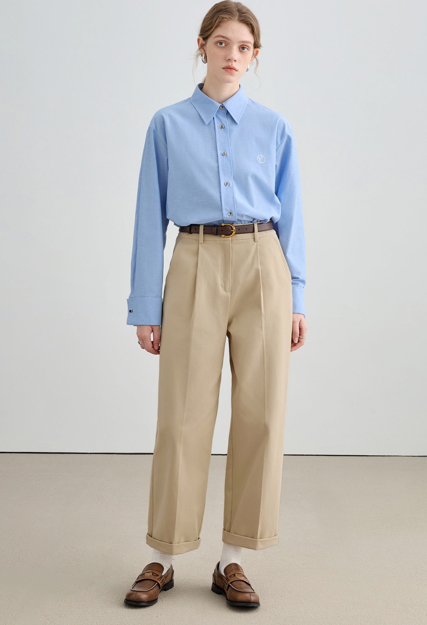 pleated,chino,pants,beige,simple,cute,cool,sexy,modern
