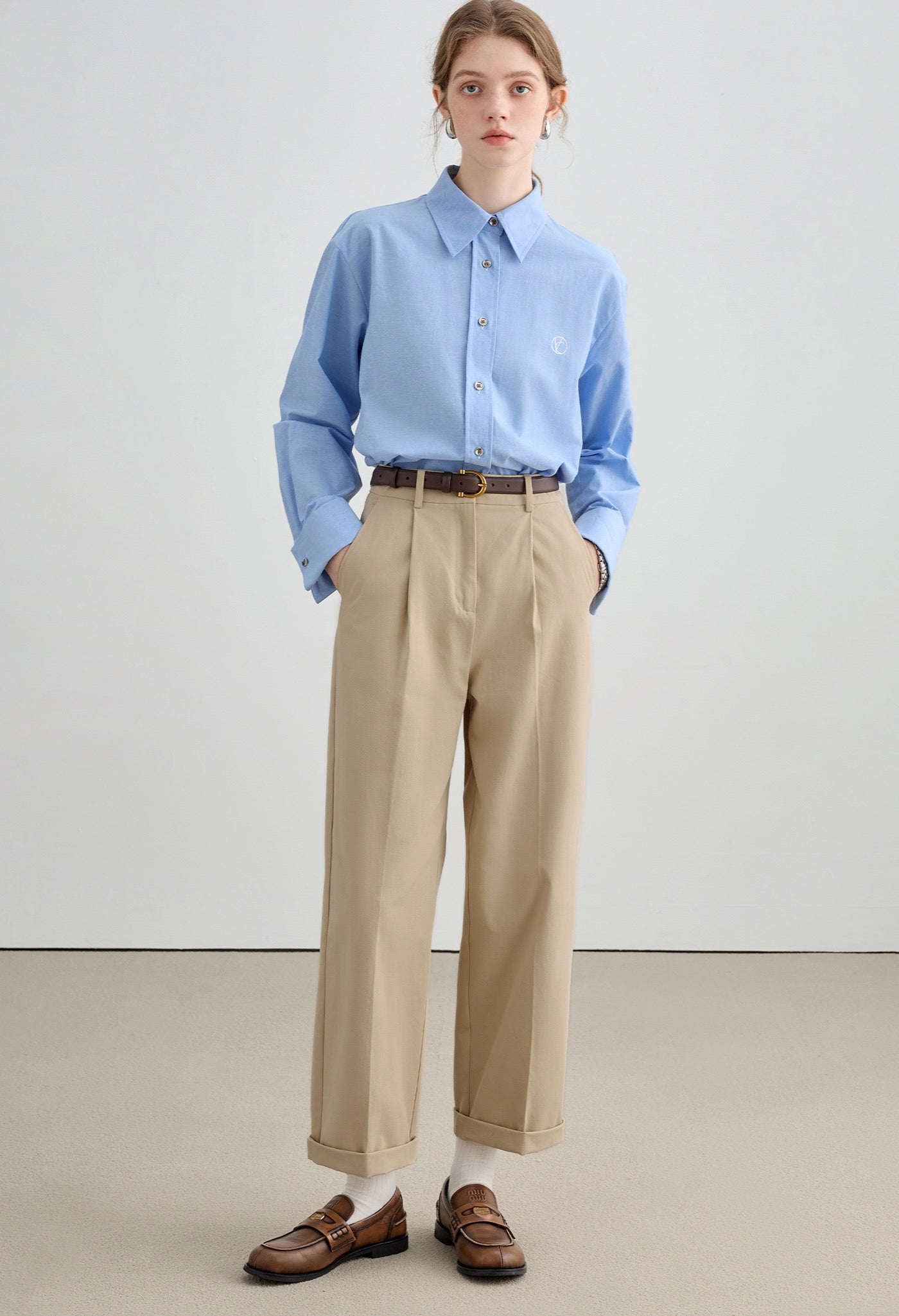 pleated,chino,pants,beige,simple,cute,cool,sexy,modern