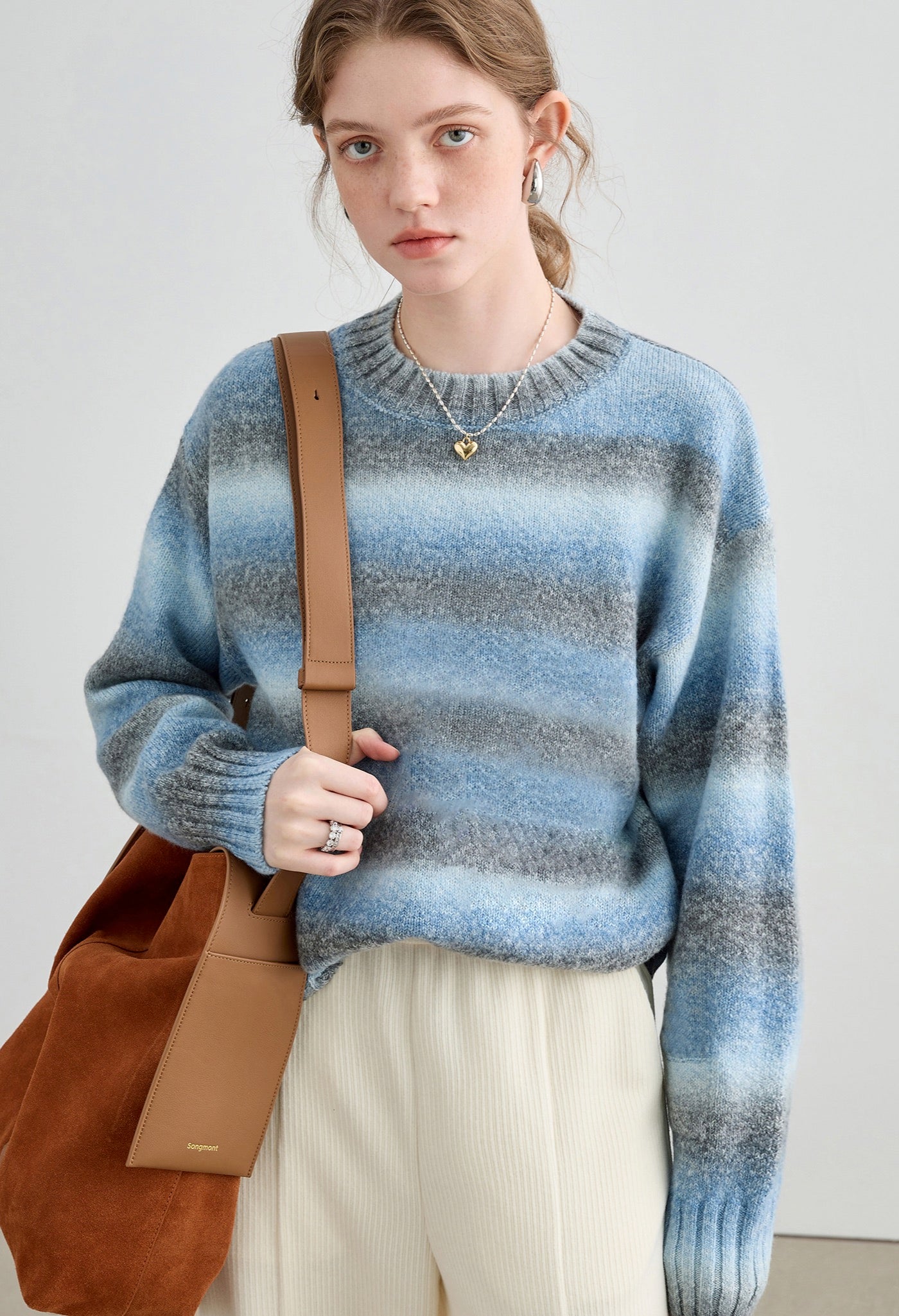 striped,sweater,blue,simple,cute,cool,sexy,mode,modern,
