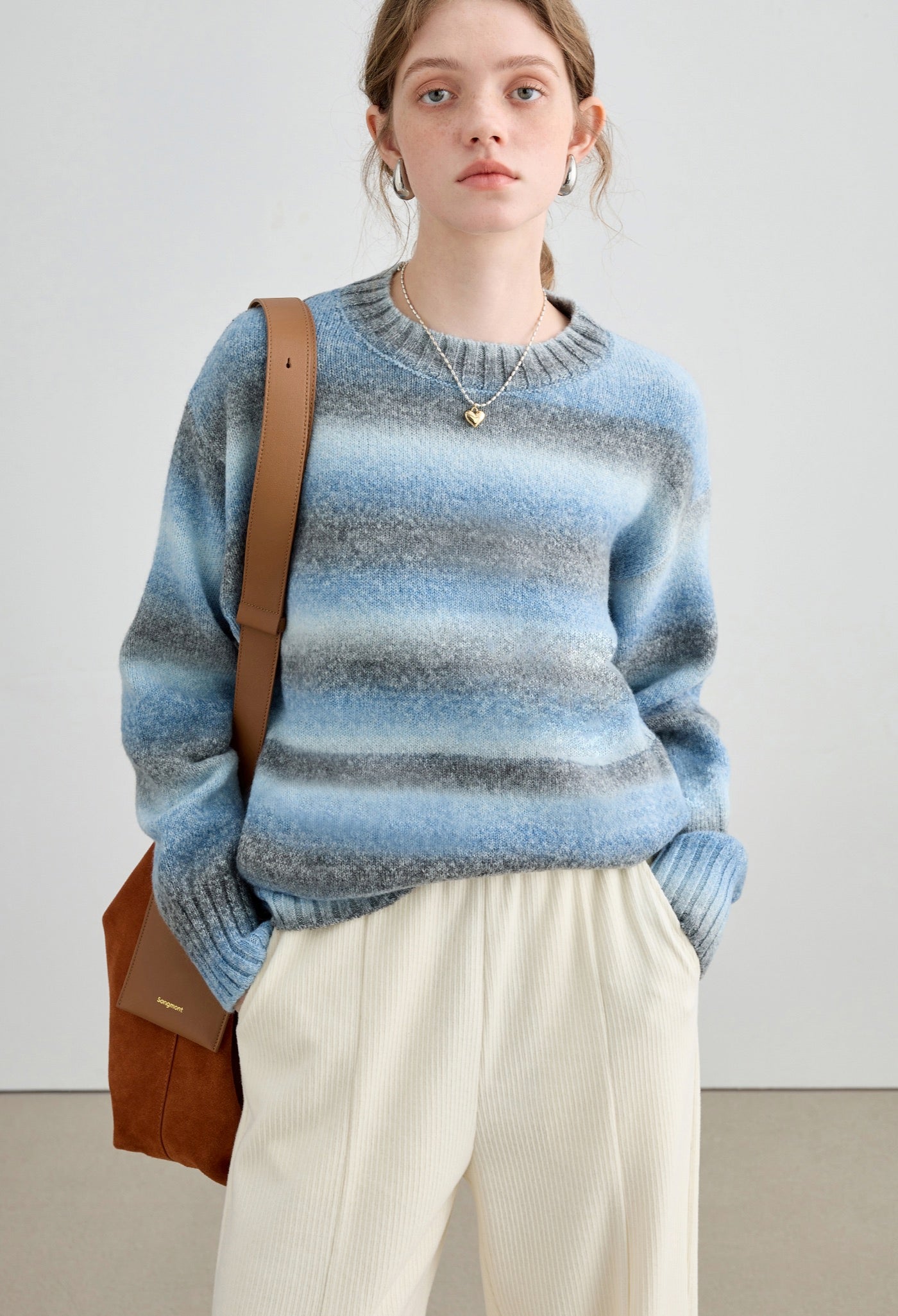 striped,sweater,blue,simple,cute,cool,sexy,mode,modern,