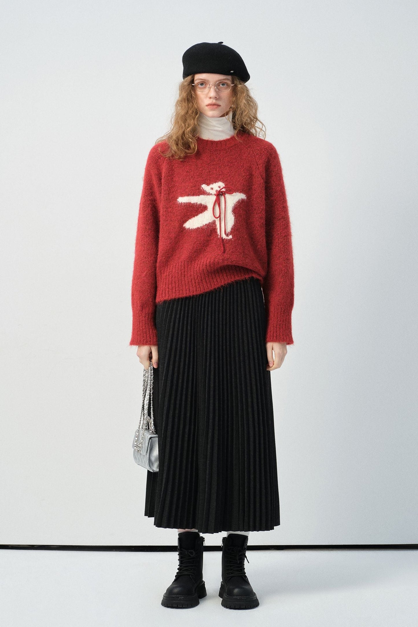 green,beige,red,gray,cartoon,bear,crewneck,sweater,simple,cool,cute,mode,sexy,modern