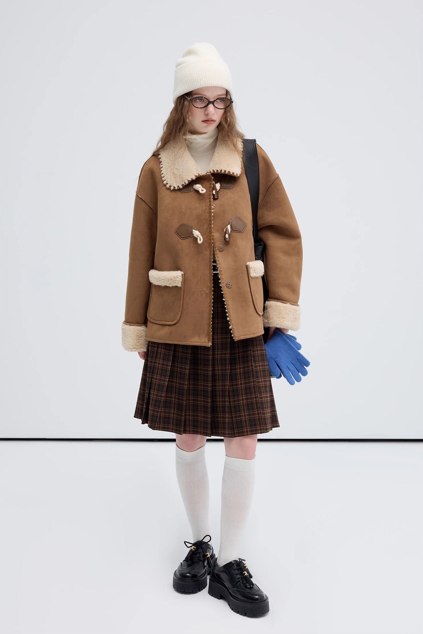 horn,button,warm,fur,one,coat,brown,simple,cool,cute,mode,sexy,modern
