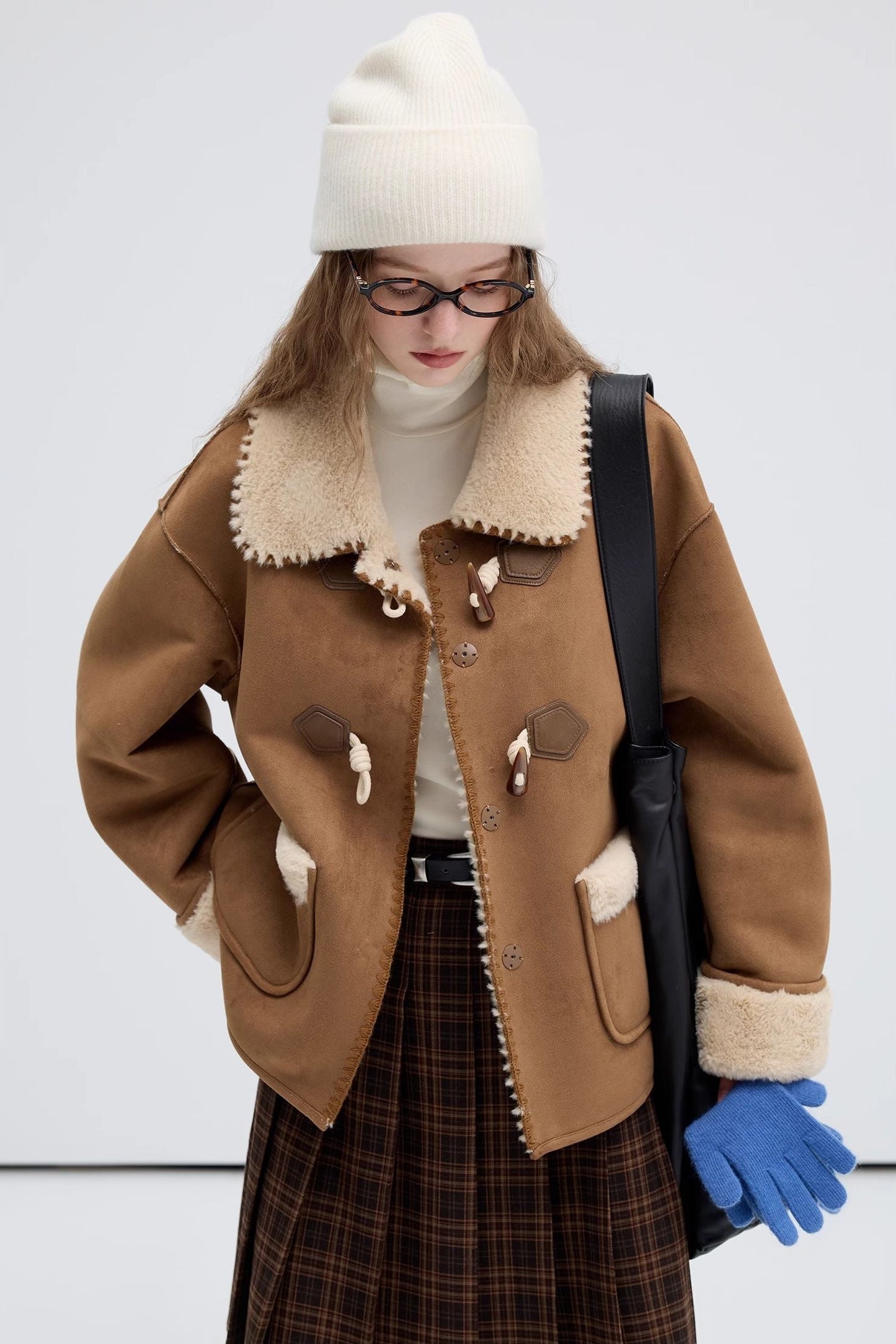 horn,button,warm,fur,one,coat,brown,simple,cool,cute,mode,sexy,modern