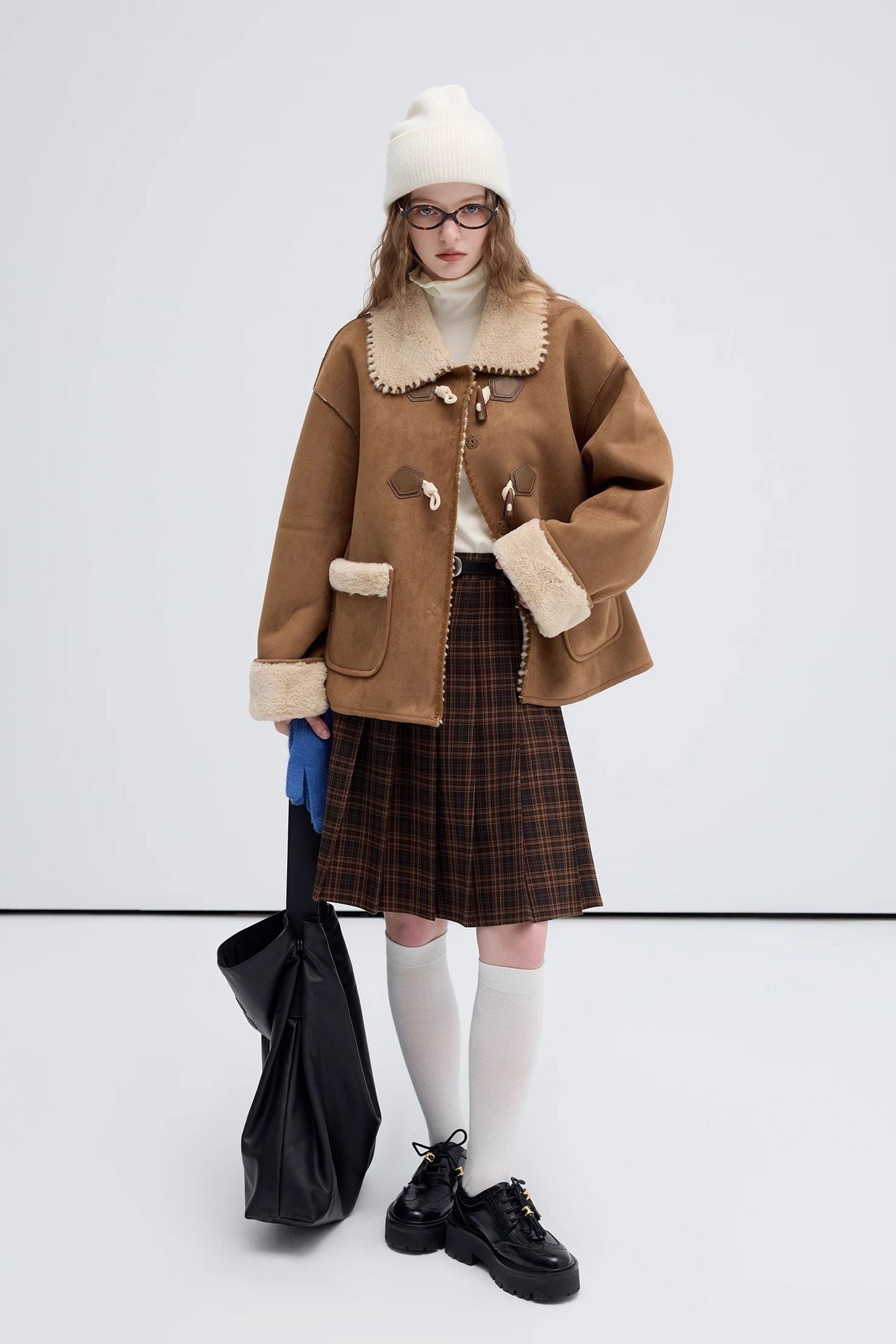 horn,button,warm,fur,one,coat,brown,simple,cool,cute,mode,sexy,modern