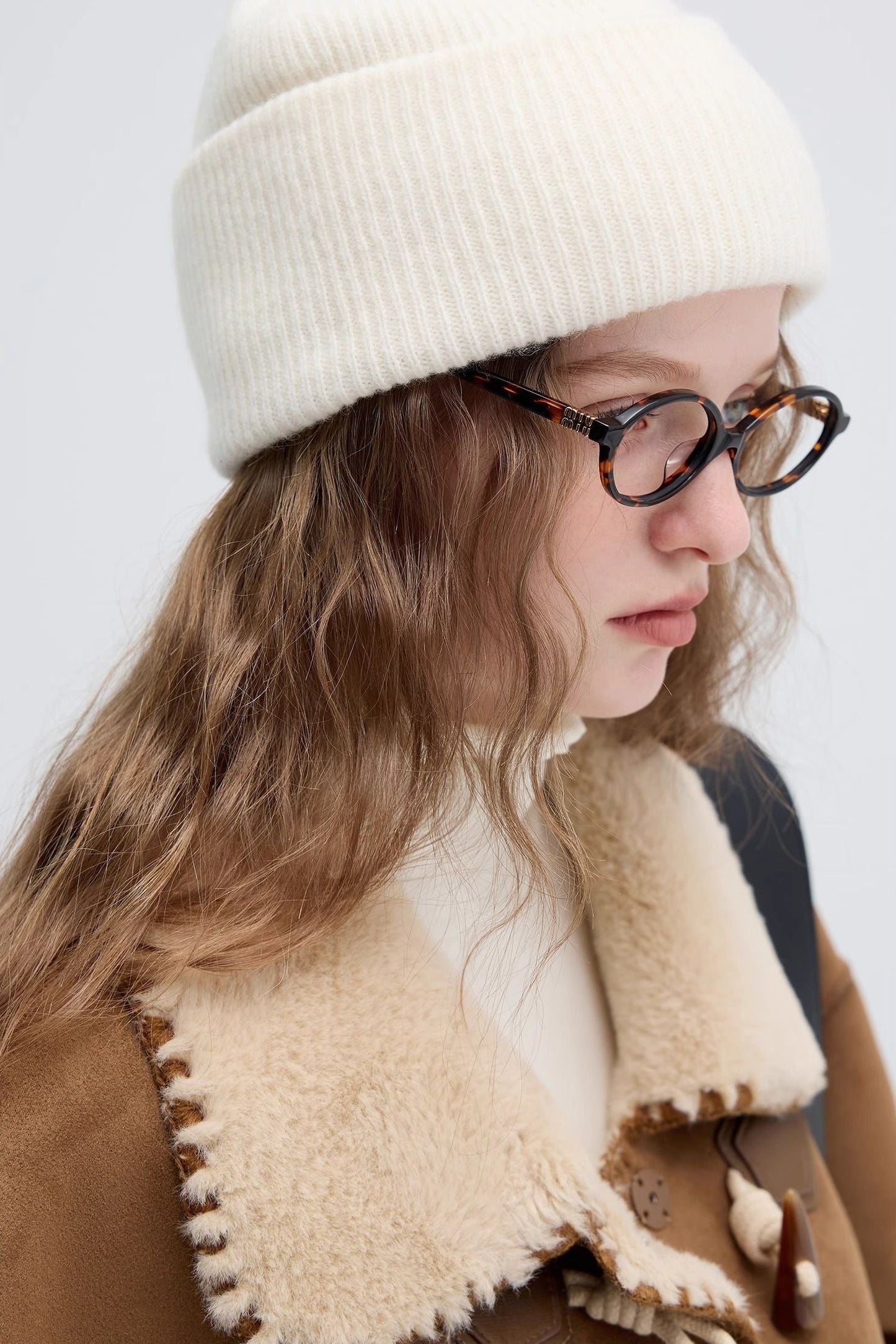 horn,button,warm,fur,one,coat,brown,simple,cool,cute,mode,sexy,modern