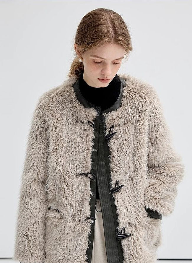 texture,round,collar,horn,fur,coat,chestnut,simple,cool,cute,mode,sexy,modern