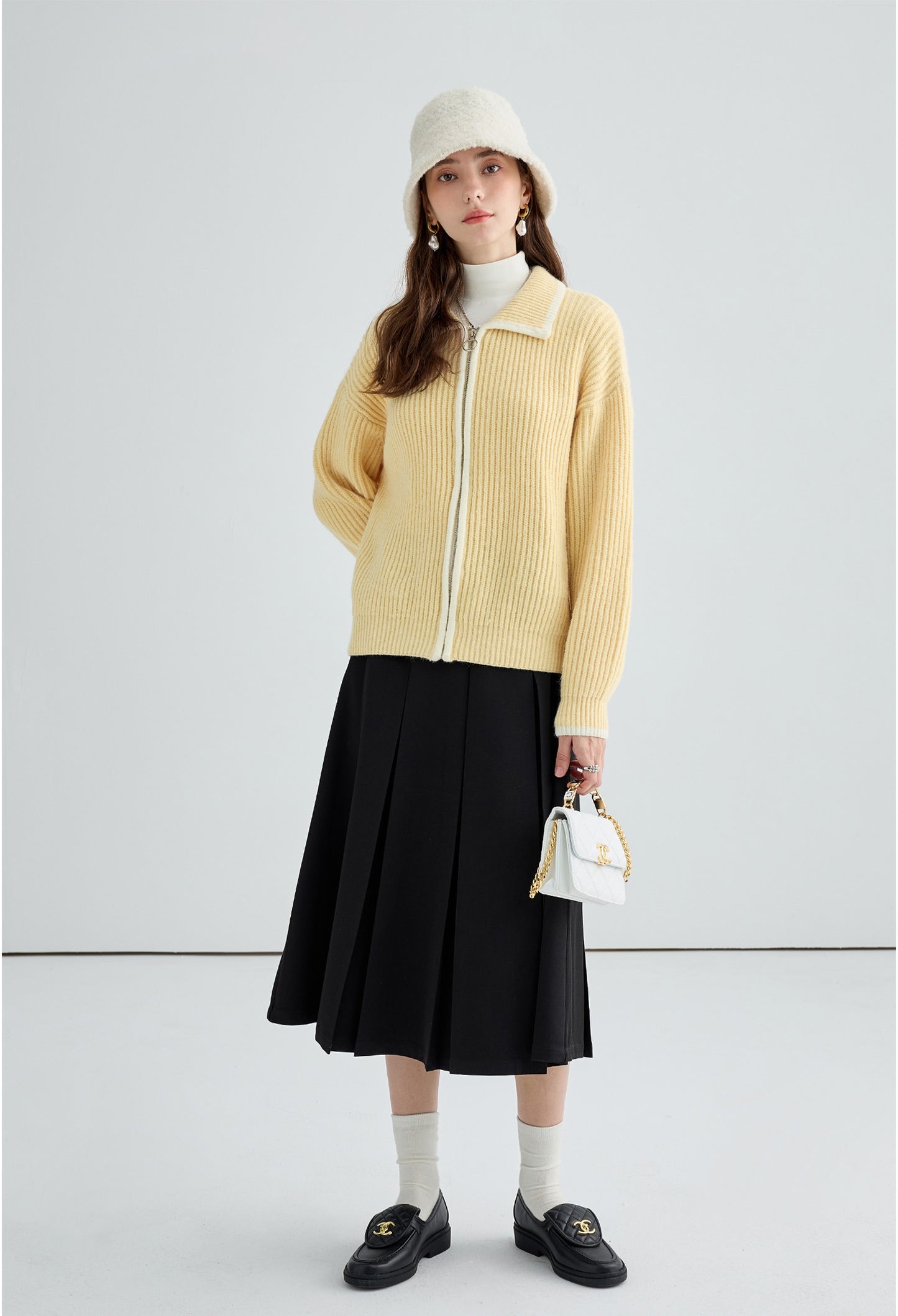 white,piping,zip,sweaer,cool,cute,simple,sexy,cute