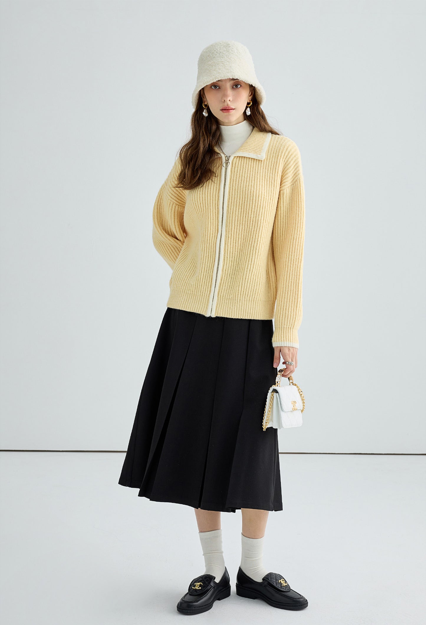 white,piping,zip,sweaer,cool,cute,simple,sexy,cute