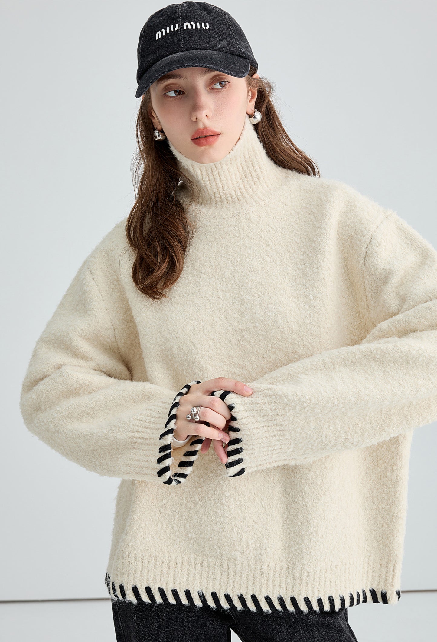 black,piping,turtleneck,sweater,white,cool,cute,sexy,mode,simpleblack,piping,turtleneck,sweater,white,cool,cute,sexy,mode,simple