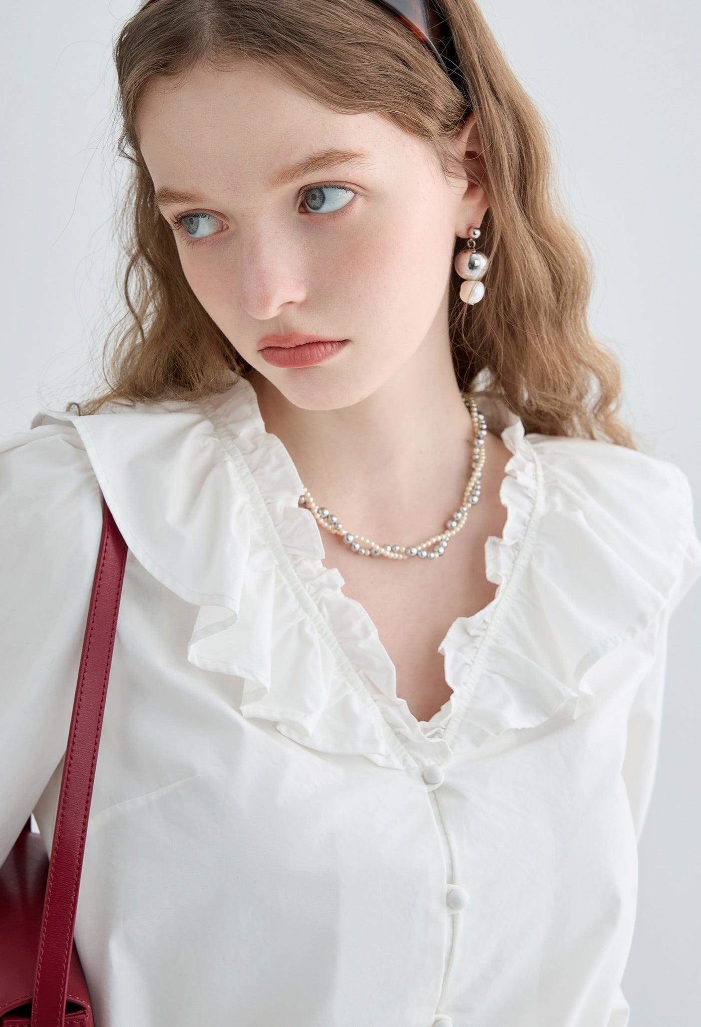 petal,frill,blouse,white,cool,cute,sexy,simple,mode,moderna