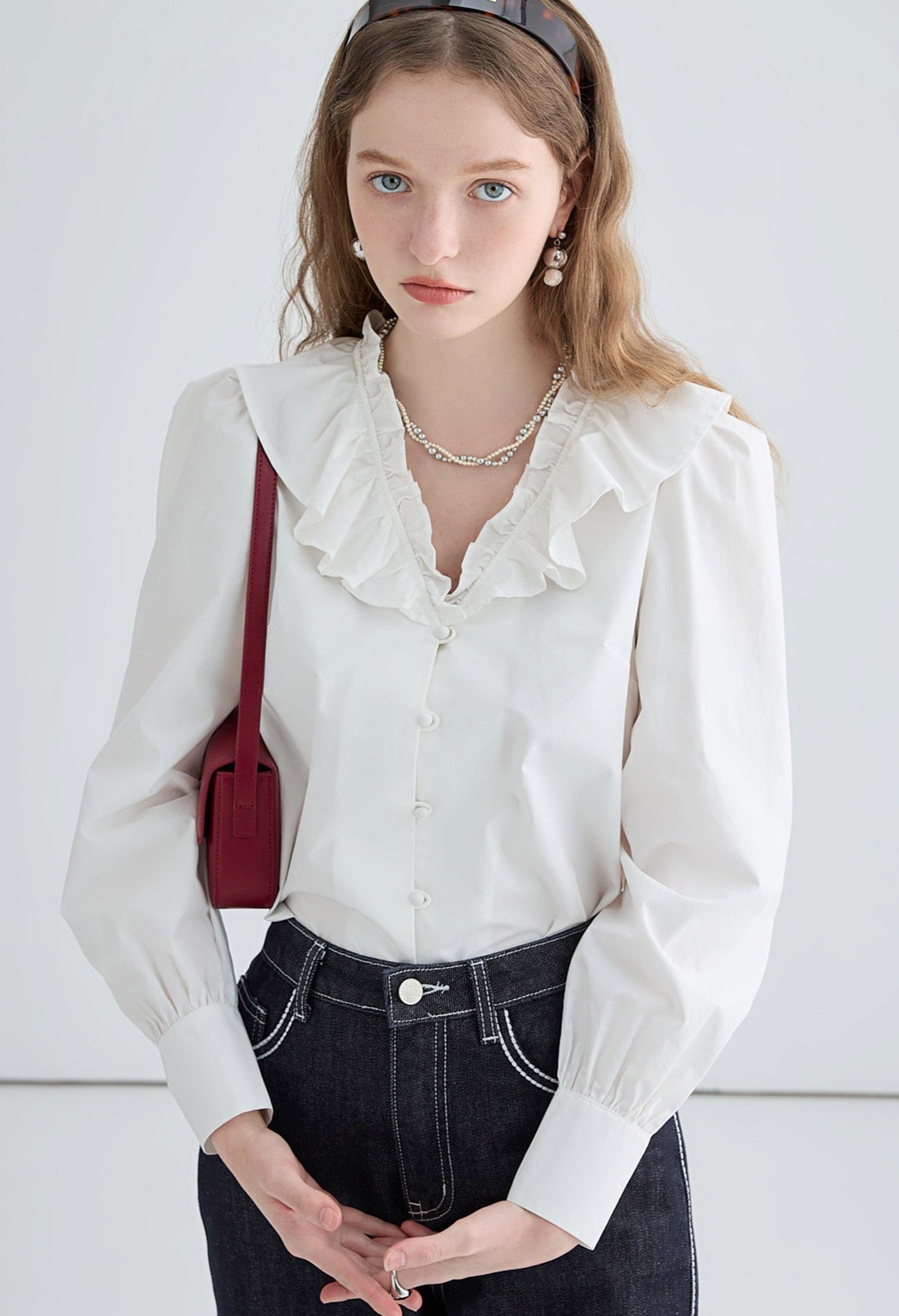 petal,frill,blouse,white,cool,cute,sexy,simple,mode,modern