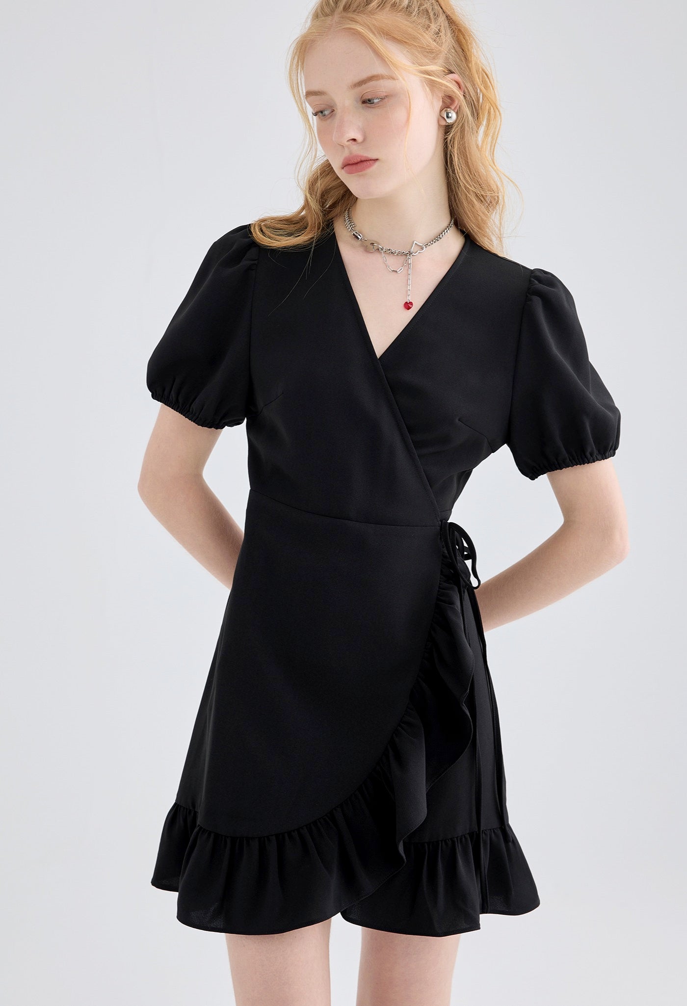 hepburn,onepiece,black,simple,cute,cool,sexy,modern