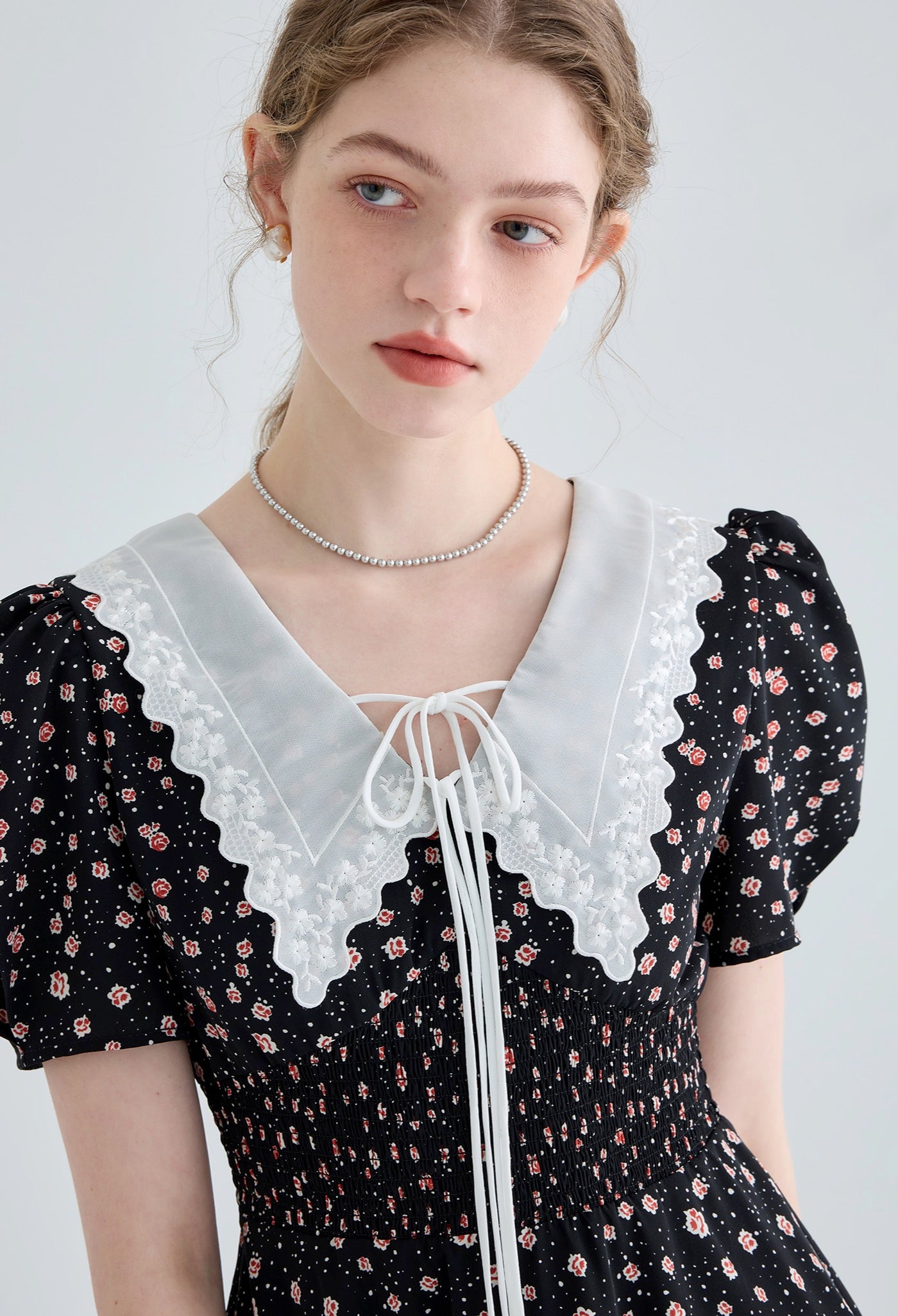 buttefly,floral,dress,black,white,collar,simple,cute,cool,sexy,modern