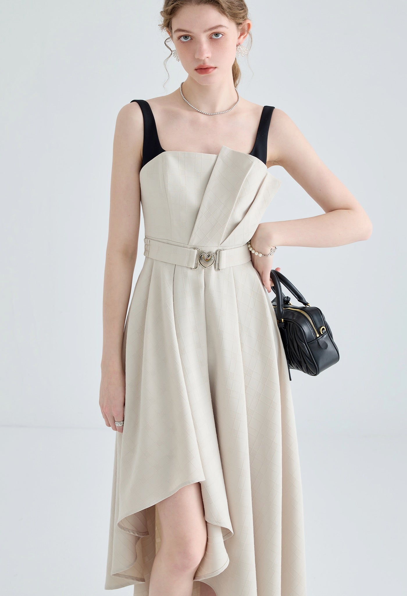 sling,frill,dress,white,black,cool,cute,simple,sexy,modern