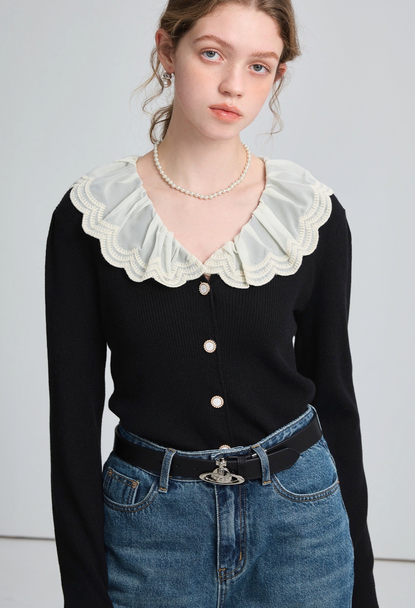 petal,collar,knit,sweater,black,white,cool,cute,simple,sexy,mode