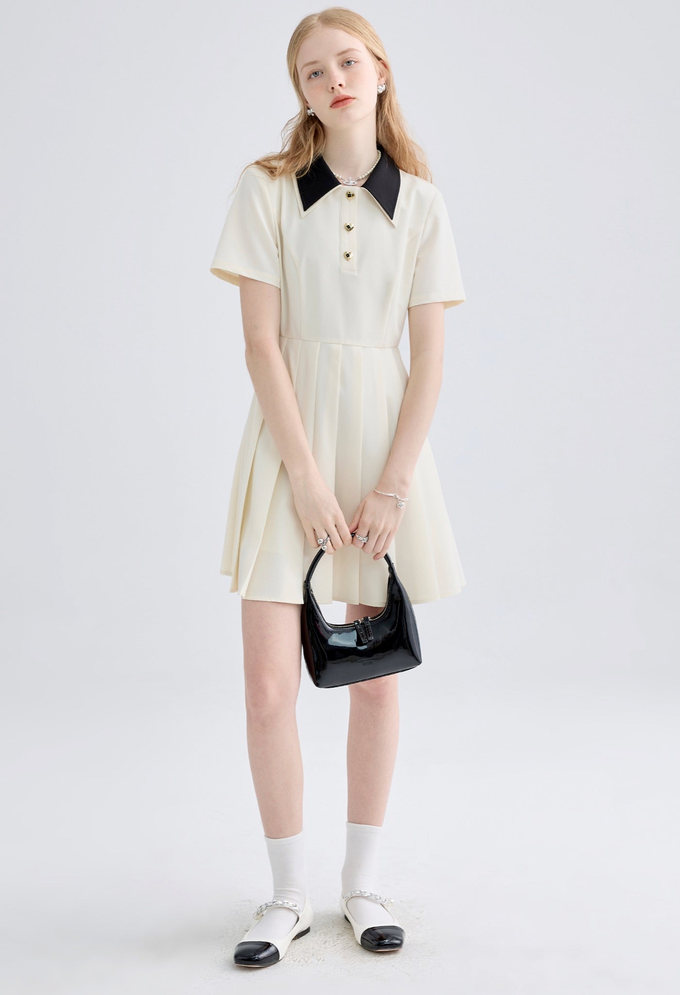 polo,collar,onepiece,white,black,simple,cute,cool,sexy,mode,modern,