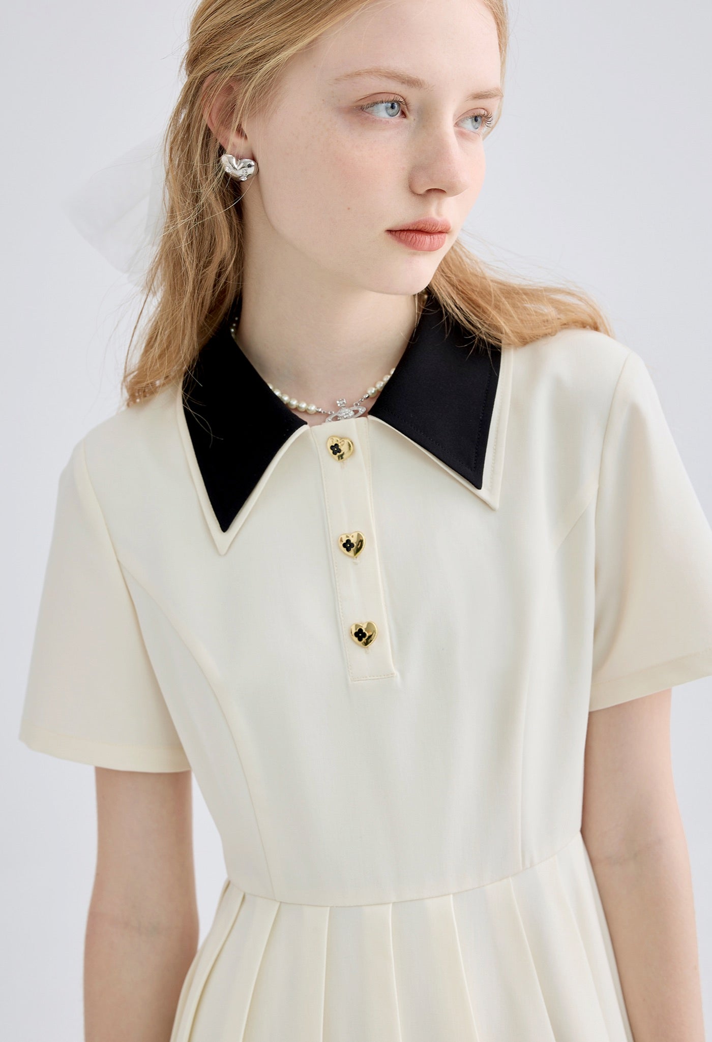 polo,collar,onepiece,white,black,simple,cute,cool,sexy,mode,modern,