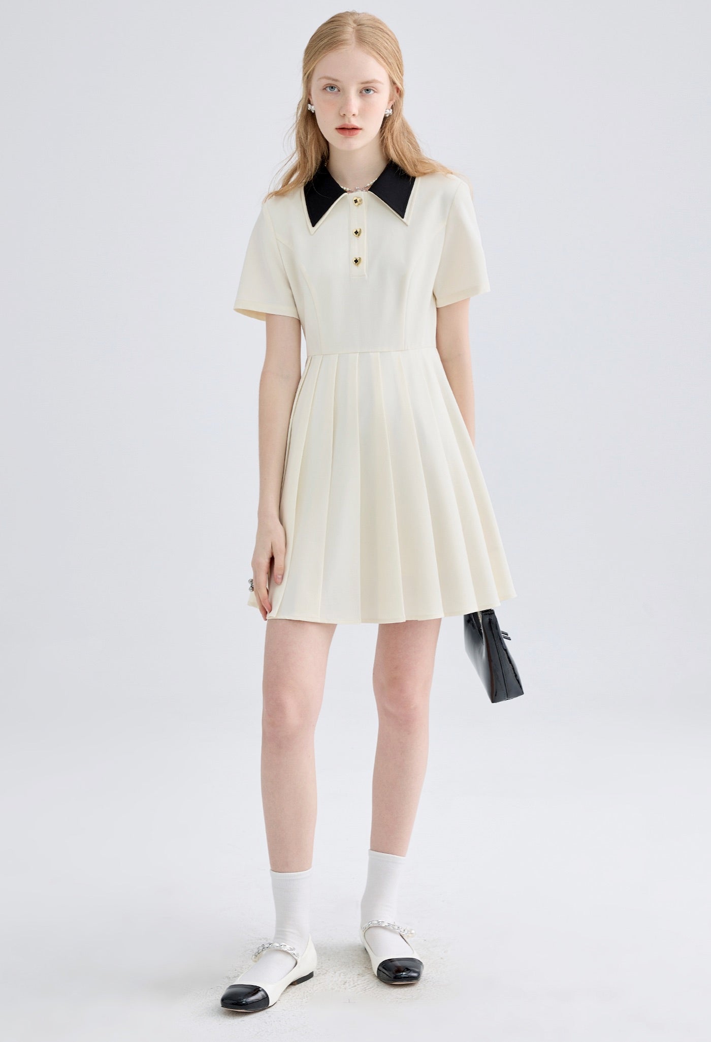 polo,collar,onepiece,white,black,simple,cute,cool,sexy,mode,modern,