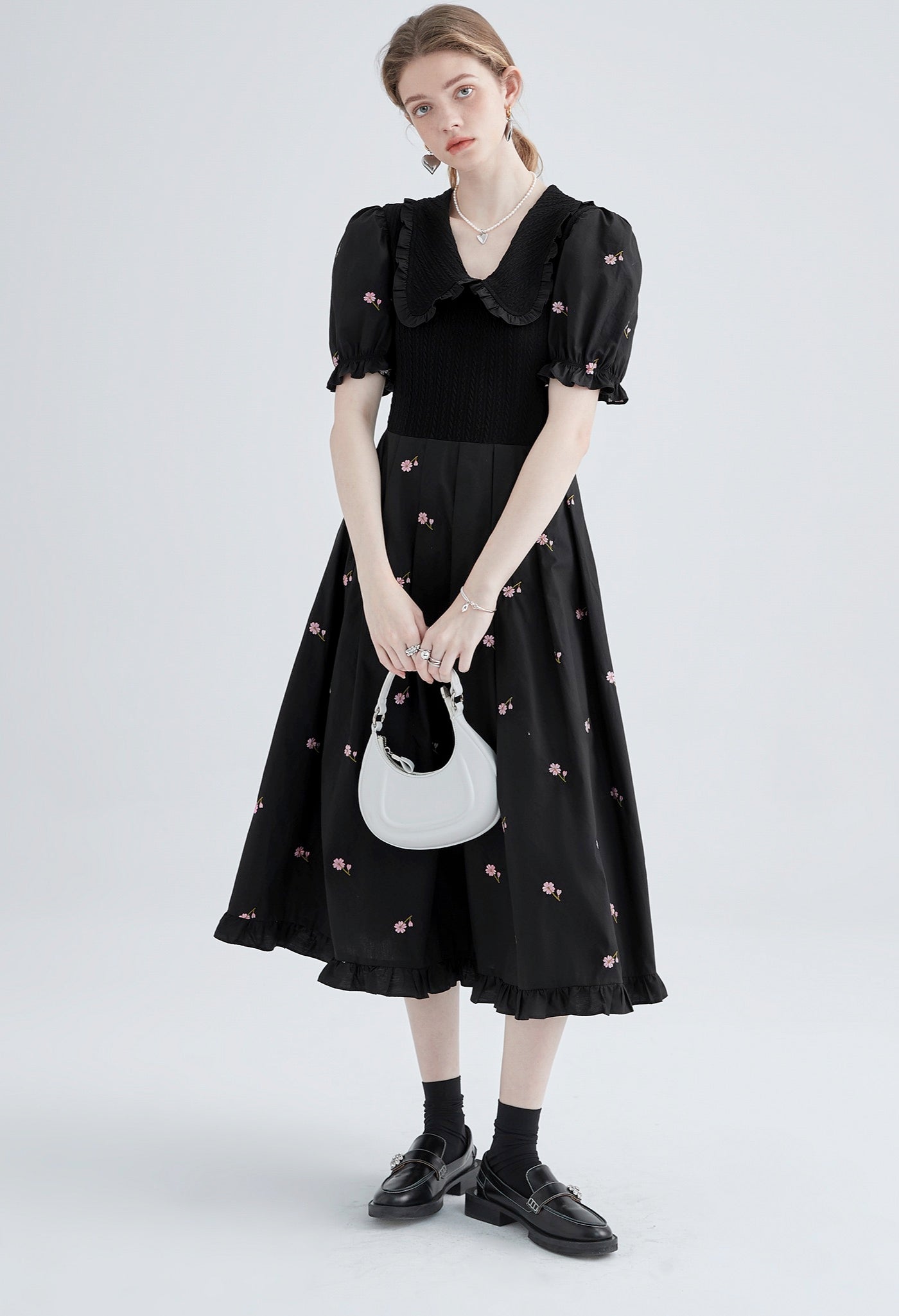 flower,petal,onepiece,black,simple,cute,cool,sexy,modern,